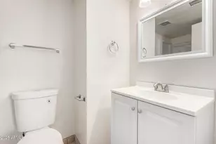 2674 N 43rd Ave, Phoenix, AZ 85009 - Photo 17