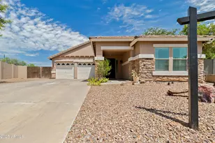 2833 S Martingale Rd, Gilbert, AZ 85295 - Photo 37