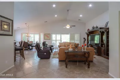 2436 E Fiesta Drive, Casa Grande, AZ 85194 - Photo 9