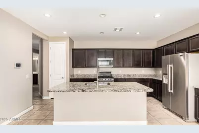 38251 W San Alvarez Avenue, Maricopa, AZ 85138 - Photo 11