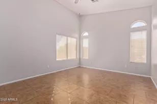 208 E Devon Dr, Gilbert, AZ 85296 - Photo 15