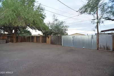 8011 E 5th Avenue, Mesa, AZ 85208 - Photo 33