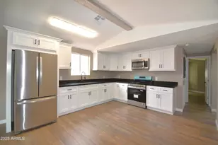 8011 E 5th Ave, Mesa, AZ 85208 - Photo 11