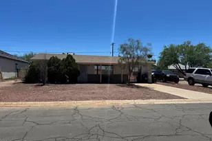 8659 W Coronado Dr, Arizona City, AZ 85123 - Photo 1