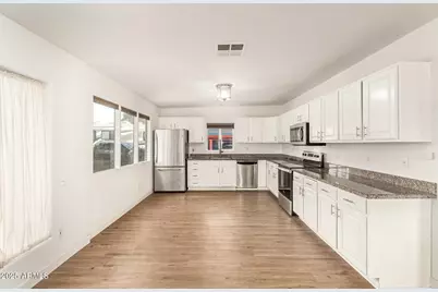 407 E Eason Avenue, Buckeye, AZ 85326 - Photo 9