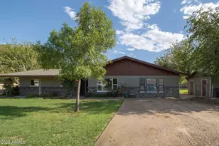 2975 E Campbell Rd, Gilbert, AZ 85234 - Photo 1