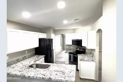 6241 W Blackhawk Drive, Glendale, AZ 85308 - Photo 7