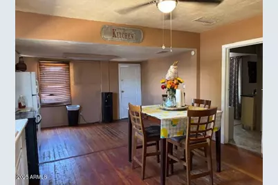 812 N Center Avenue, Casa Grande, AZ 85122 - Photo 5