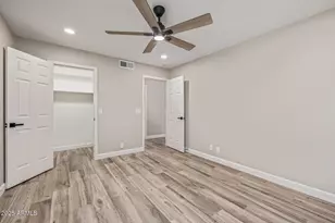 9152 W Oraibi Dr, Peoria, AZ 85382 - Photo 29