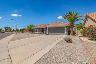 9152 W Oraibi Dr, Peoria, AZ 85382 - Photo 5