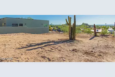 8607 N 14th Street #229, Phoenix, AZ 85020 - Photo 3