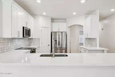 15733 W Ventura Street, Surprise, AZ 85379 - Photo 9