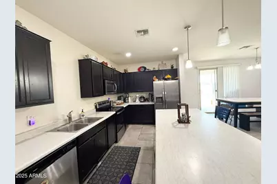 17593 W Daley Lane, Surprise, AZ 85387 - Photo 5