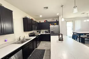 17593 W Daley Ln, Surprise, AZ 85387 - Photo 5