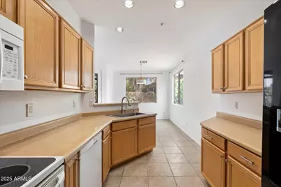 14046 N Edgeworth Drive #B, Fountain Hills, AZ 85268 - Photo 9