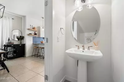 3030 N 38th Street #110, Phoenix, AZ 85018 - Photo 11