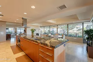 7167 E Rancho Vista Dr, Scottsdale, AZ 85251 - Photo 17