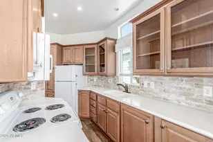 111 S Greenfield Rd, Mesa, AZ 85206 - Photo 13