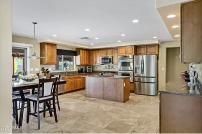 7555 E Laurel Street, Mesa, AZ 85207 - Photo 9