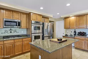 7555 E Laurel St, Mesa, AZ 85207 - Photo 13