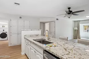 1021 S Greenfield Rd, Mesa, AZ 85206 - Photo 7