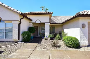 359 W Brisa Dr, Gilbert, AZ 85233 - Photo 3