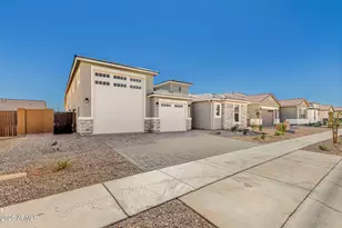 15791 W Desert Hollow Dr, Surprise, AZ 85387 - Photo 31