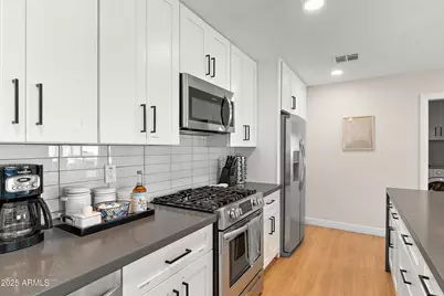 8602 E Mitchell Drive, Scottsdale, AZ 85251 - Photo 5