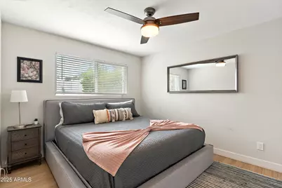 8602 E Mitchell Drive, Scottsdale, AZ 85251 - Photo 19