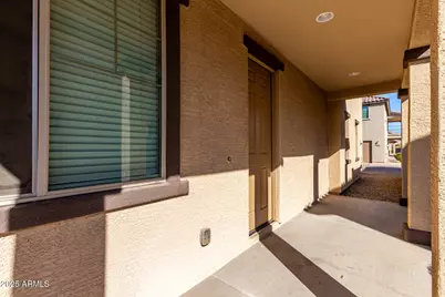 814 E Agua Fria Lane, Avondale, AZ 85323 - Photo 5