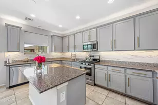 25218 N 143rd Ln, Surprise, AZ 85387 - Photo 15