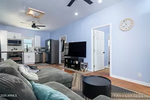 187 W Copper St, Superior, AZ 85173 - Photo 5