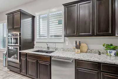 25244 N 69th Avenue, Peoria, AZ 85383 - Photo 15