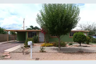 207 3rd Street, Huachuca City, AZ 85616 - Photo 1