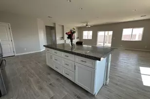 10200 W Catalina Dr, Arizona City, AZ 85123 - Photo 13