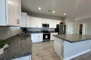 10200 W Catalina Dr, Arizona City, AZ 85123 - Photo 11