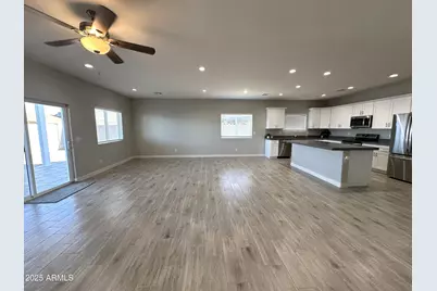 10200 W Catalina Drive, Arizona City, AZ 85123 - Photo 7