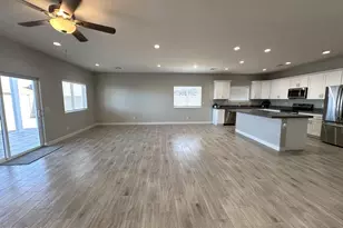 10200 W Catalina Dr, Arizona City, AZ 85123 - Photo 7