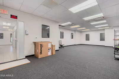 2727 W Glendale Avenue #UL, Phoenix, AZ 85051 - Photo 17