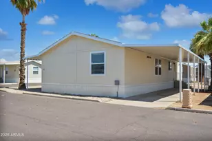 8601 N 71st Ave, Glendale, AZ 85301 - Photo 1