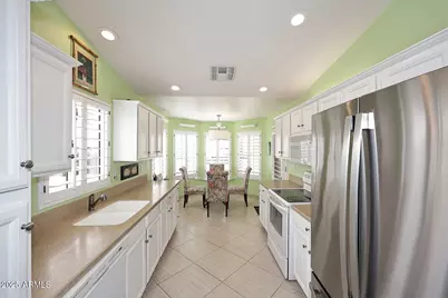 8429 W Oraibi Drive, Peoria, AZ 85382 - Photo 3