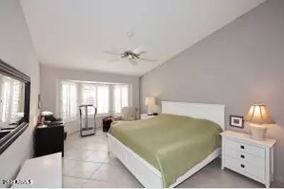 8429 W Oraibi Drive, Peoria, AZ 85382 - Photo 17