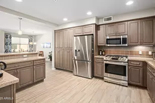 17850 N 68th St, Phoenix, AZ 85054 - Photo 1