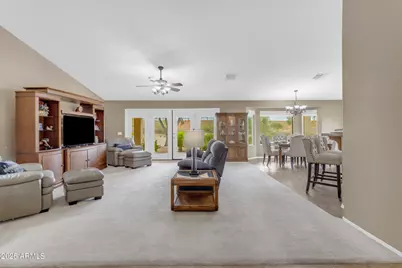 127 S Hancock Trail, Casa Grande, AZ 85194 - Photo 17