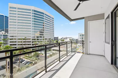 3131 N Central Avenue #6015, Phoenix, AZ 85012 - Photo 5