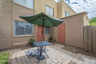 948 S Alma School Rd, Mesa, AZ 85210 - Photo 7