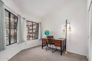 91 W Calle De Arcos, Tempe, AZ 85284 - Photo 15