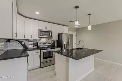 9628 N 10th Avenue, Phoenix, AZ 85021 - Photo 1