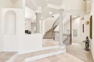 12 E Foothill Dr, Phoenix, AZ 85020 - Photo 5