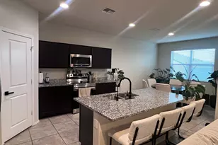 1033 W Beacon Dr, Casa Grande, AZ 85122 - Photo 3